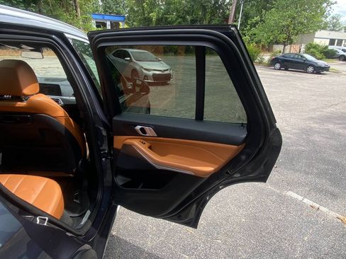 Used 2019 BMW X5 xDrive40i w/ Premium Package 2 AWD/4WD image 63