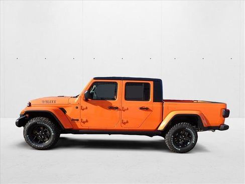 New 2025 Jeep Gladiator Willys image 2