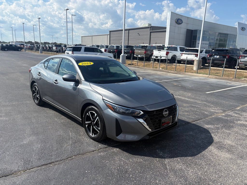 Used 2024 Nissan Sentra SV FWD image 38