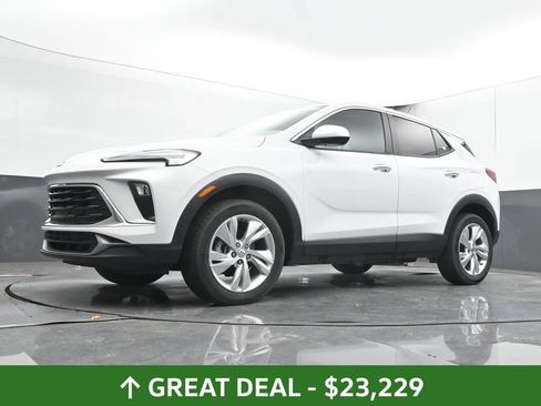 Used 2025 Buick Encore GX Preferred AWD/4WD image 38