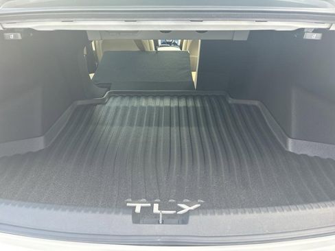 Used 2025 Acura TLX w/ Technology Package image 25