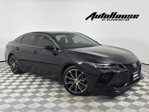 Used 2022 Toyota Avalon Touring w/ Advanced Safety Package image 1