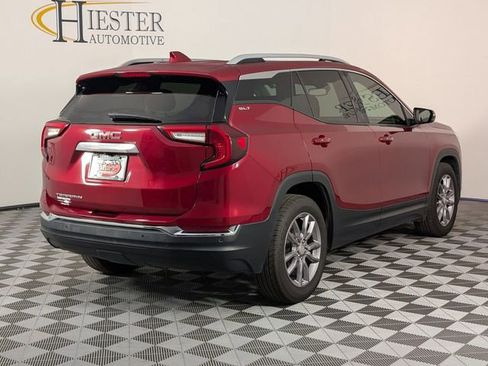 Used 2023 GMC Terrain SLT w/ Infotainment Package II FWD image 7