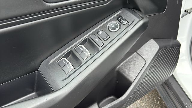 Used 2023 Honda Accord EX image 9