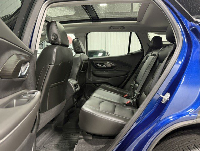 Certified 2023 GMC Terrain SLT w/ Infotainment Package II AWD/4WD image 9