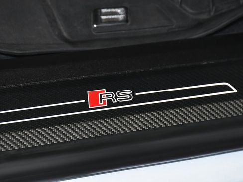 Used 2024 Audi RS e-tron GT w/ Ceramic Brake Package image 16