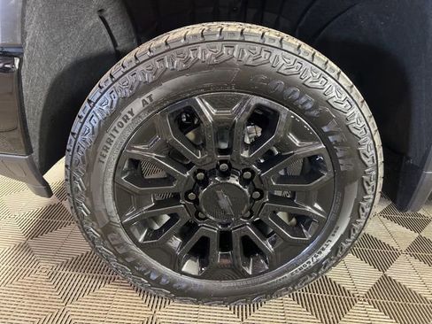 New 2026 Chevrolet Silverado 2500 High Country w/ Midnight Edition image 9