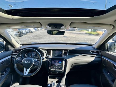 Certified 2025 INFINITI QX50 Luxe image 2