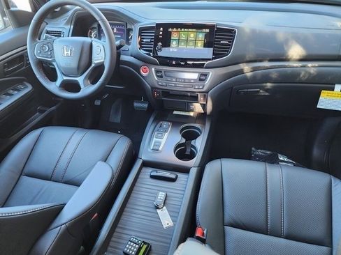 Used 2023 Honda Passport TrailSport image 26