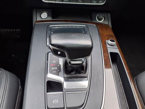 Used 2018 Audi Q5 2.0T Premium image 21