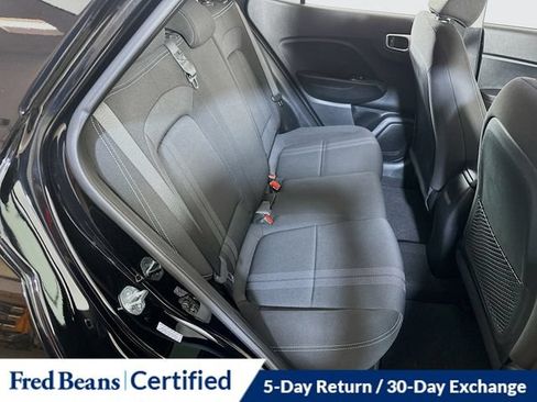 Certified 2023 Hyundai Venue SEL FWD image 16