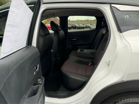Used 2026 Nissan Kicks SR w/ Cold Weather Package AWD/4WD image 13
