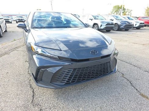 New 2026 Toyota Camry SE image 2