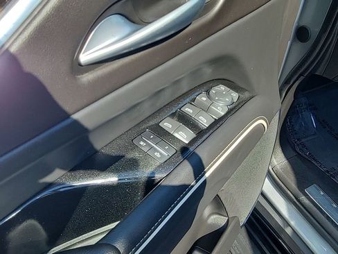 Certified 2024 Cadillac Escalade Premium Luxury image 23