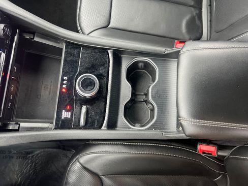 Used 2025 Jeep Grand Cherokee Limited w/ Luxury Tech Group II image 24