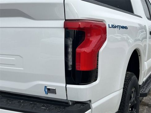 New 2025 Ford F150 Lightning XLT image 5