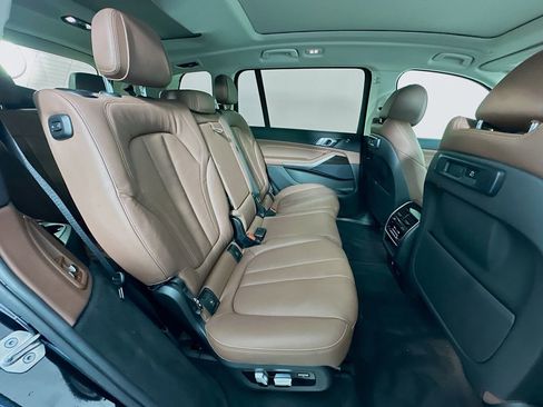 Used 2021 BMW X7 xDrive40i w/ Cold Weather Package image 29