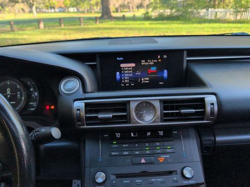 Used 2016 Lexus IS 200t w/ F Sport Package RWD image 9