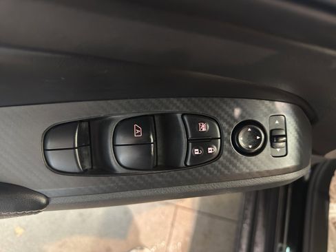 Used 2024 Nissan Altima 2.5 SV image 24