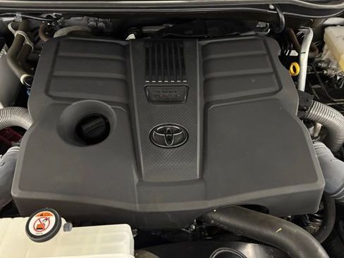 Used 2024 Toyota Tundra SR5 AWD/4WD image 23