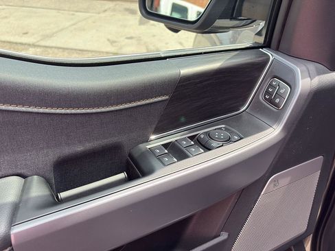 Used 2025 Ford F150 Lariat w/ Equipment Group 502A High image 8