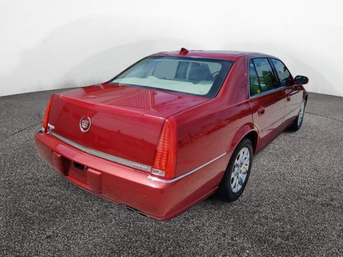 Used 2009 Cadillac DTS w/ Sun And Navigation Package FWD image 7