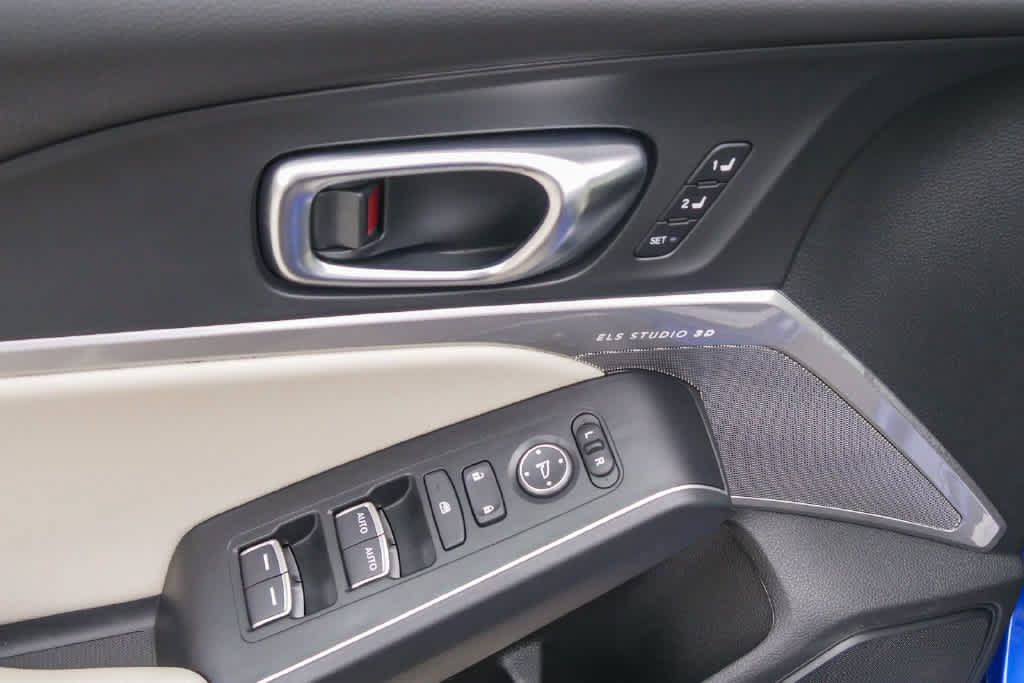 Used 2025 Acura Integra A-Spec w/ Technology Package FWD image 18