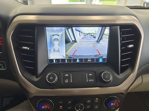 Used 2021 GMC Acadia Denali w/ Denali Technology Package AWD/4WD image 18