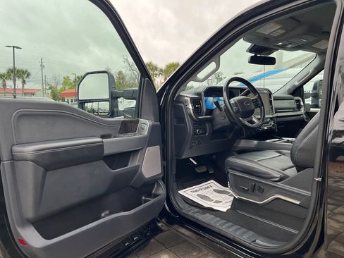 Used 2024 Ford F250 Lariat image 14