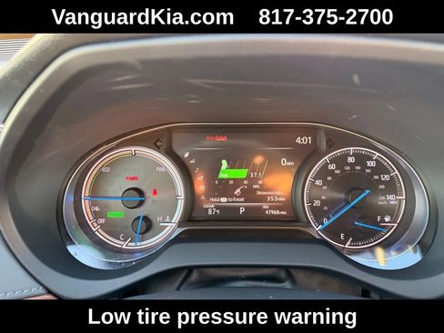 Used 2022 Toyota Venza Limited image 17