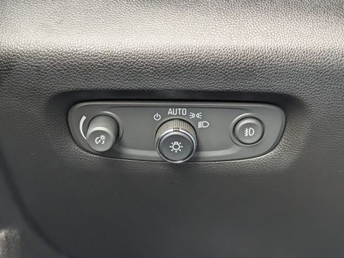 Used 2019 Chevrolet Traverse LT w/ LT Premium Package image 28