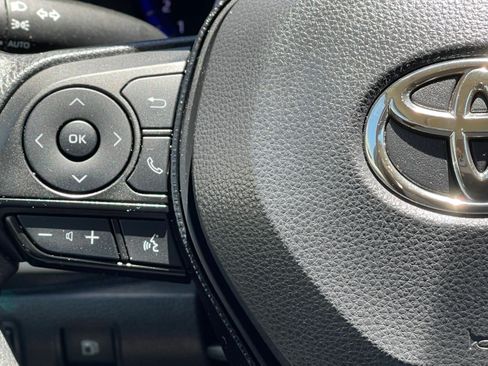 Used 2021 Toyota Corolla LE FWD image 26