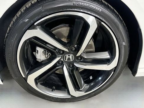 Certified 2018 Honda Accord Sport image 12