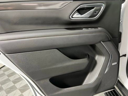 Used 2022 GMC Yukon AT4 w/ Technology Package image 28