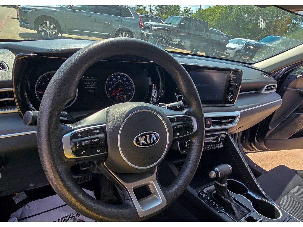 Used 2021 Kia K5 LXS FWD image 17