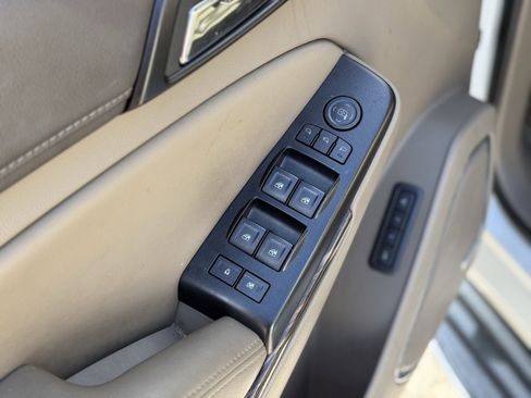 Used 2015 GMC Yukon SLT w/ Open Road Package image 15