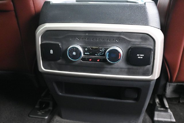 Used 2023 Ford Expedition Limited AWD/4WD image 14