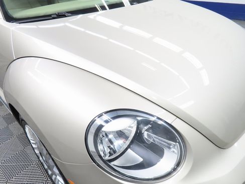 Used 2016 Volkswagen Beetle 1.8T SE image 23