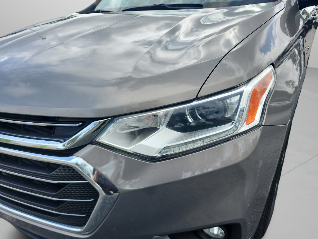Used 2018 Chevrolet Traverse LT FWD image 14