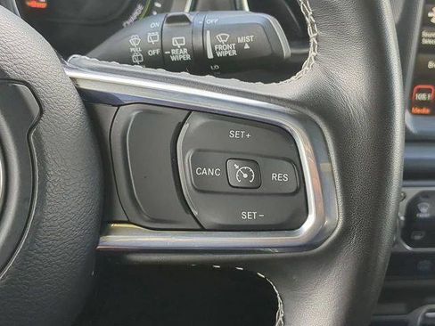 Certified 2022 Jeep Wrangler Unlimited Sahara w/ Cold Weather Group AWD/4WD image 29