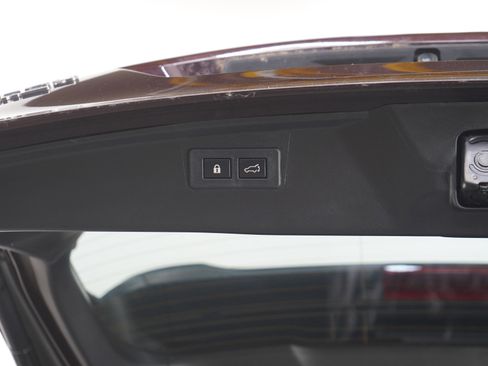 Used 2024 Subaru Outback Touring AWD/4WD image 18
