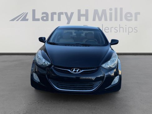Used 2013 Hyundai Elantra GLS w/ Preferred Pkg image 8
