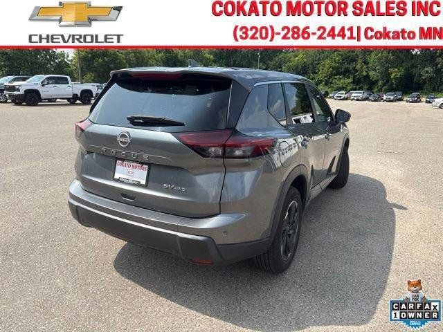 Used 2024 Nissan Rogue SV AWD/4WD image 7