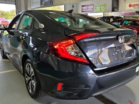 Used 2017 Honda Civic EX-L image 2
