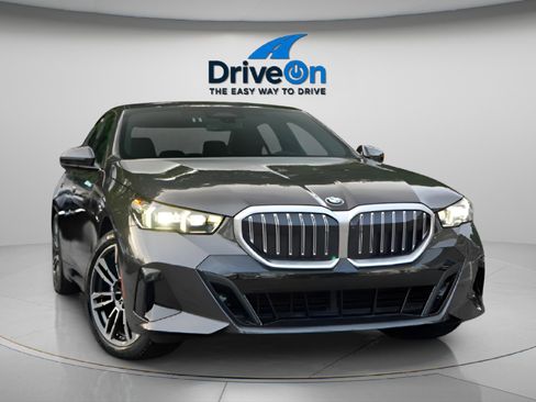 Used 2024 BMW 530i xDrive 530i xDrive image 16