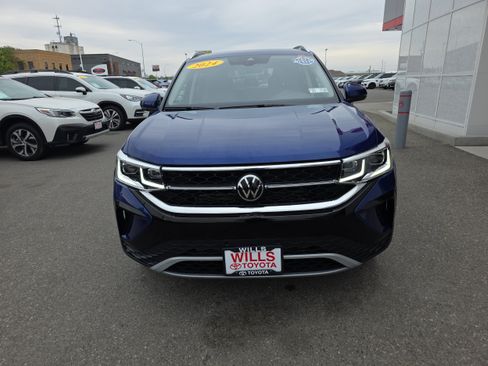 Used 2024 Volkswagen Taos SEL AWD/4WD image 5