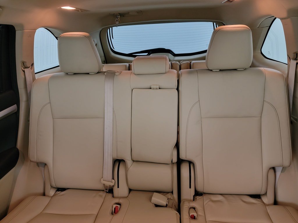 Used 2017 Toyota Highlander XLE FWD image 13