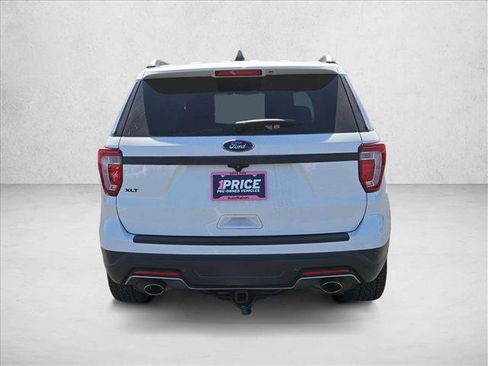 Used 2018 Ford Explorer XLT FWD image 6