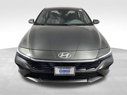 New 2026 Hyundai Elantra SE w/ Cargo Package FWD image 8