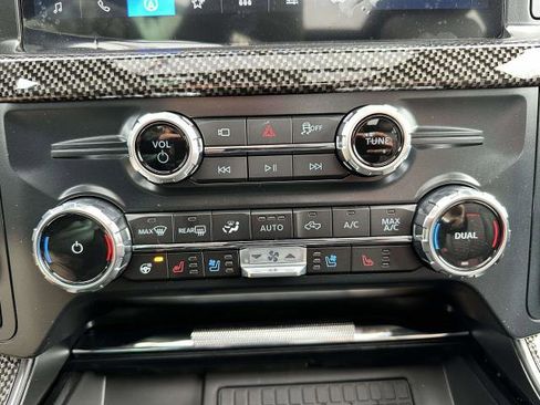 New 2025 Ford F150 Lariat w/ Equipment Group 501A Mid image 27